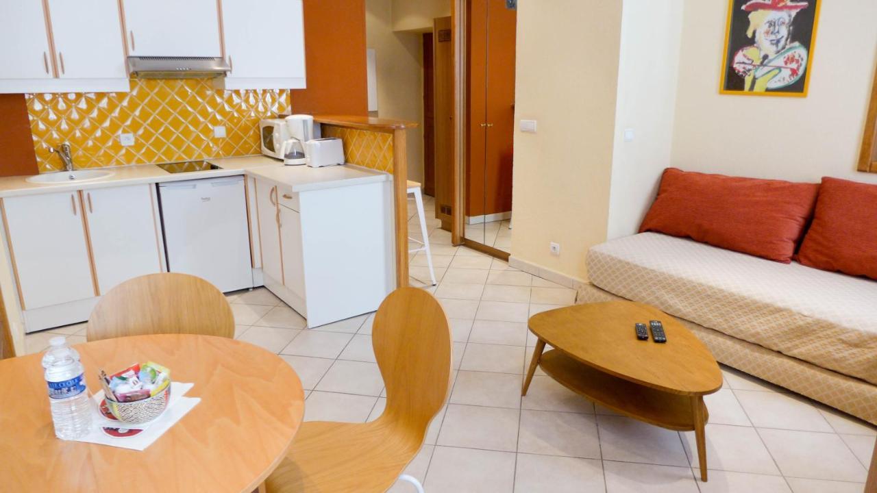 Residence Yolande Cannes Exteriör bild